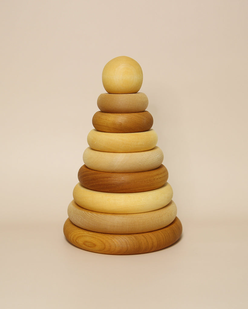 Wooden Round Pyramid - Natural