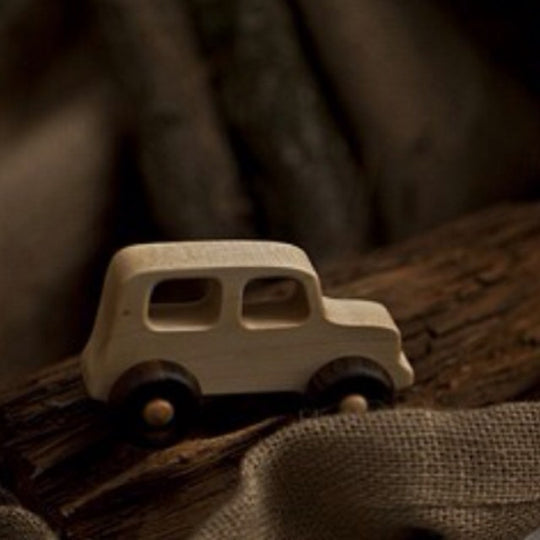 Houten auto - Offroad - Terreinwagen - Jeep