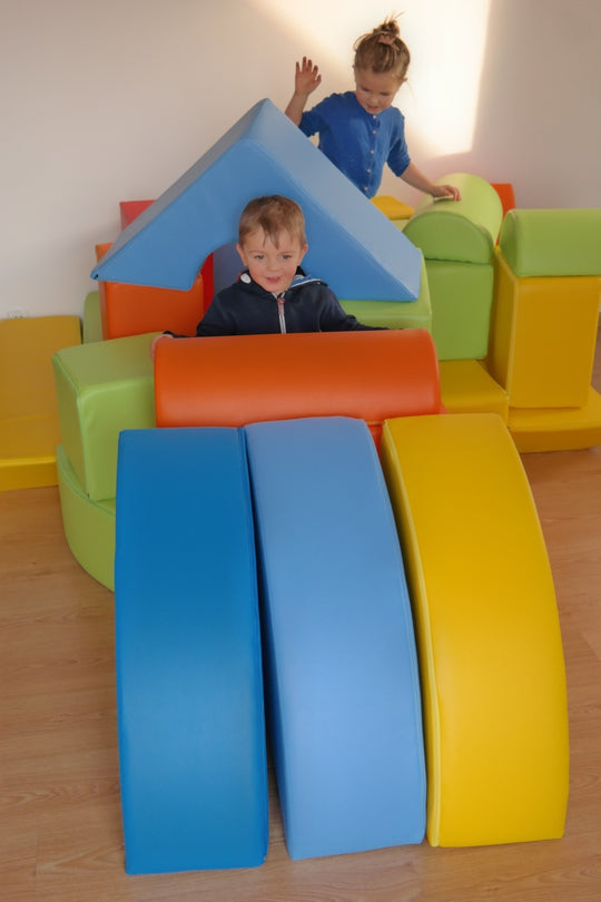 Castle + wheel set of 15 large foam blocks