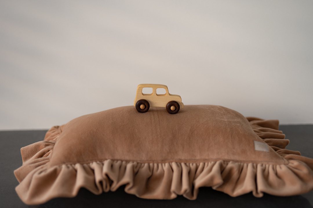 Houten auto - Offroad - Terreinwagen - Jeep