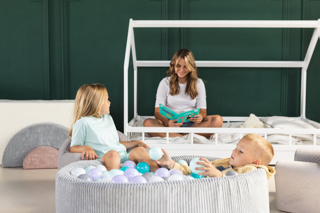 Ball pit + 200 balls, corduroy fabric