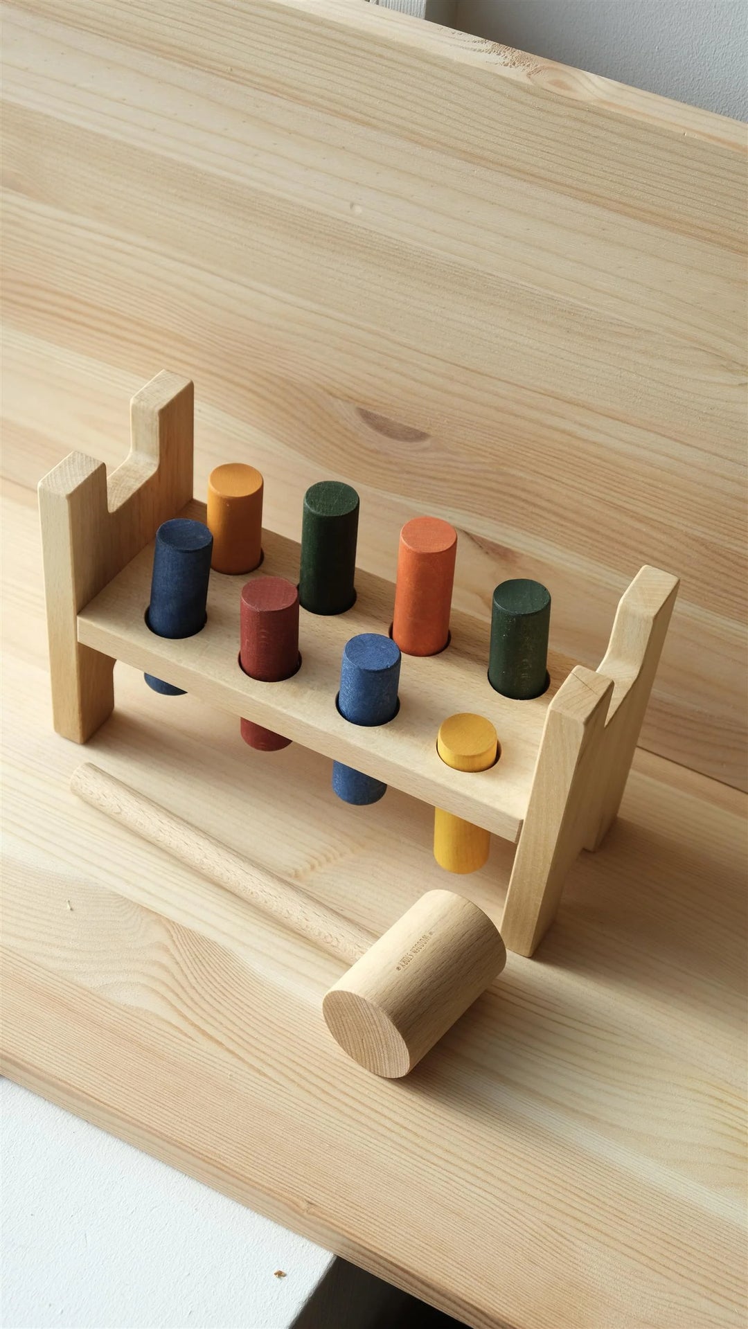 Houten Hamer Klopbank - Kleurrijk