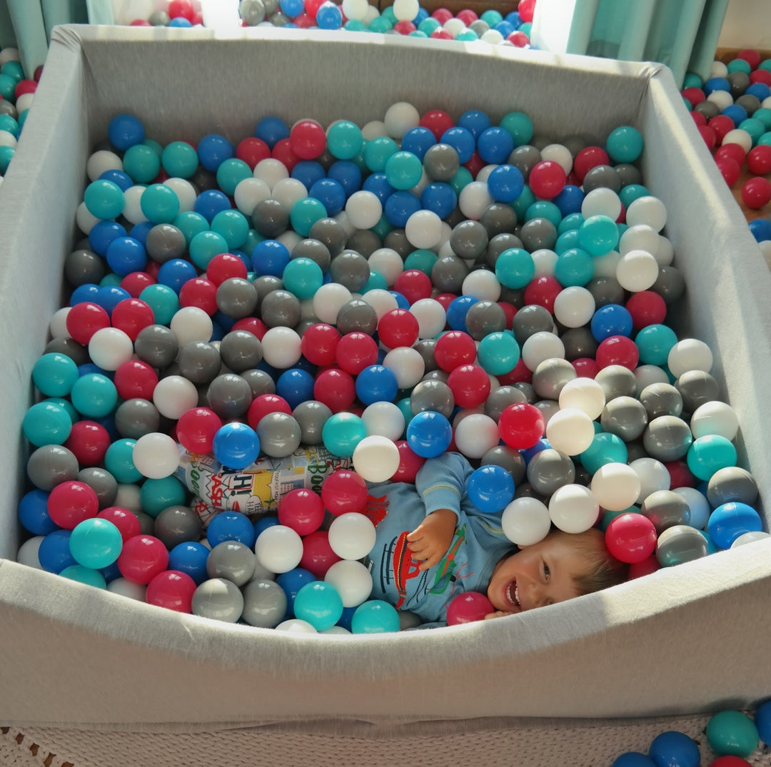 Soft Jersey ball pit with 1200 balls, 120x120 cm