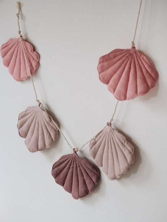Shell Garland - Powder Pink
